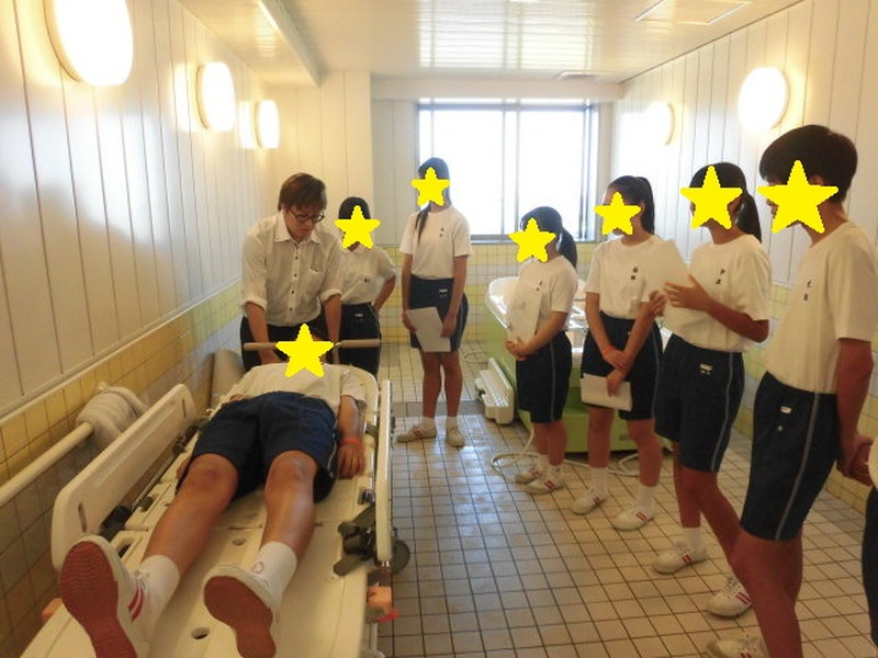 南港北中学生8名が体験学習に 施設だよりweb版 健祥会グループ 南港北中学生8名が体験学習に 施設だよりweb版 健祥会グループ