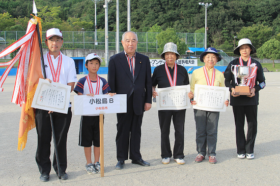 優勝した小松島Bチーム